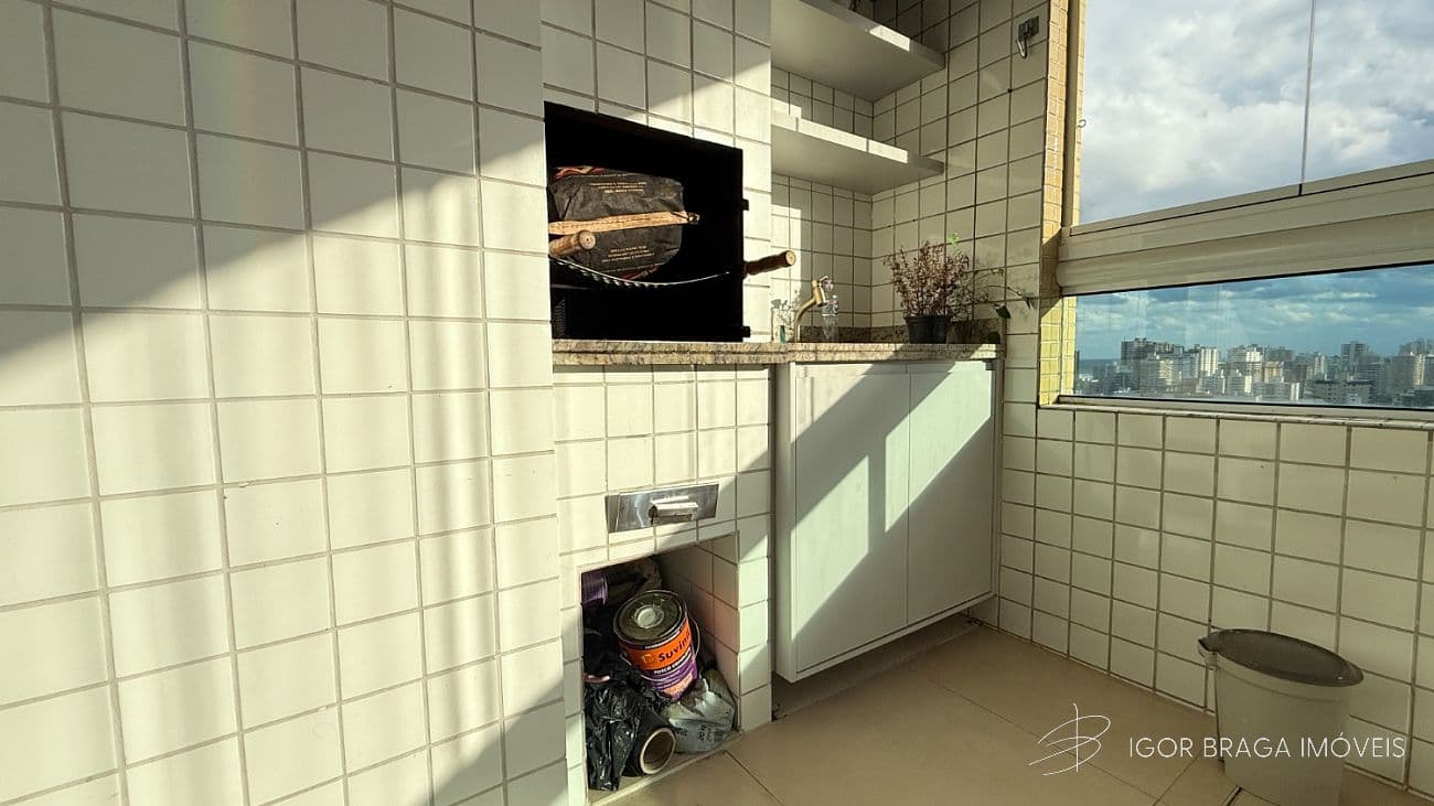 EXCELENTE APARTAMENTO A 600M DO MAR E COM AREA DE LAZER COMPLETO — foto 1