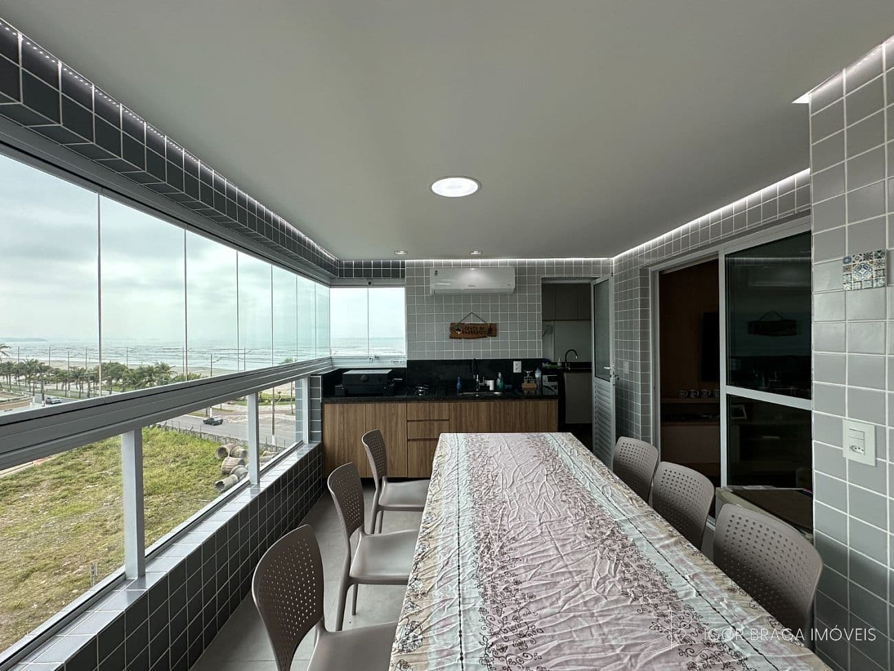 EXCELENTE APARTAMENTO COM FINO ACABAMENTO E AREA DE LAZER COMPLETO — foto 1