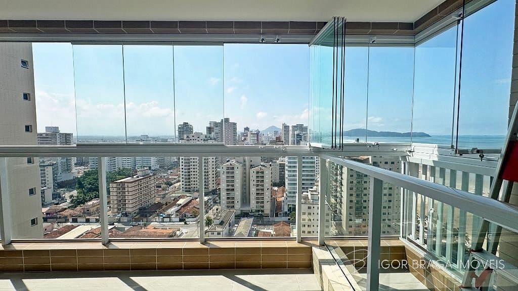EXCELENTE APARTAMENTO A 90M DO MAR E COM AREA DE LAZER COMPLETO — foto 1