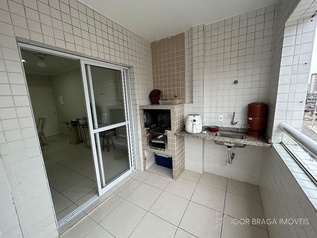 EXCELENTE APARTAMENTO A 450M DO MAR E COM AREA DE LAZER COMPLETO — foto 1