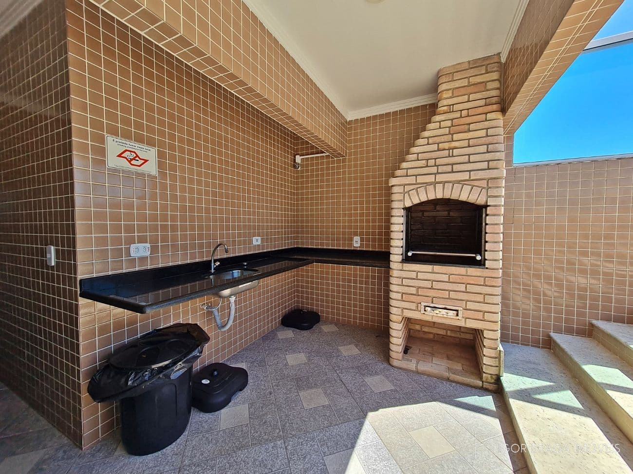 EXCELENTE APARTAMENTO A 250M DO MAR E COM AREA DE LAZER COMPLETA — foto 1