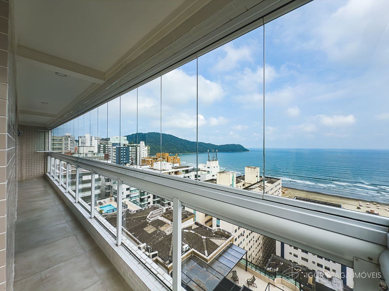 BELÍSSIMO APARTAMENTO COM FINO ACABAMENTO E PRONTO PARA MORAR! — foto 1