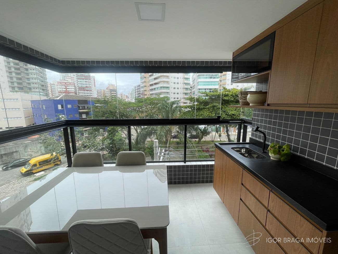 EXCELENTE EMPREENDIMENTO A 350M DO MAR E LAZER COMPLETO — foto 1