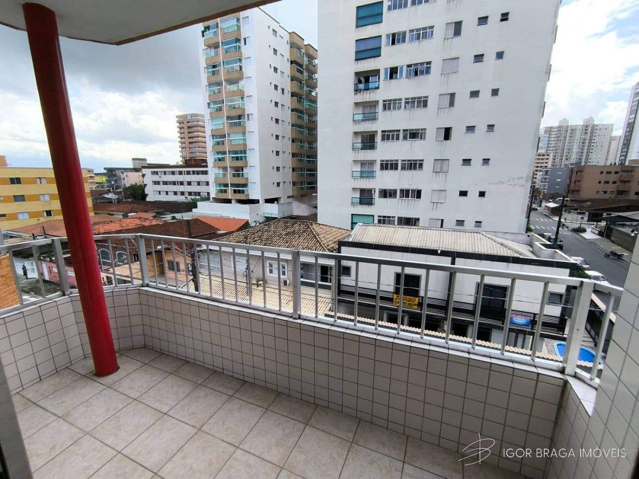 BELÍSSIMO APARTAMENTO, LAZER E À 400M DO MAR — foto 1
