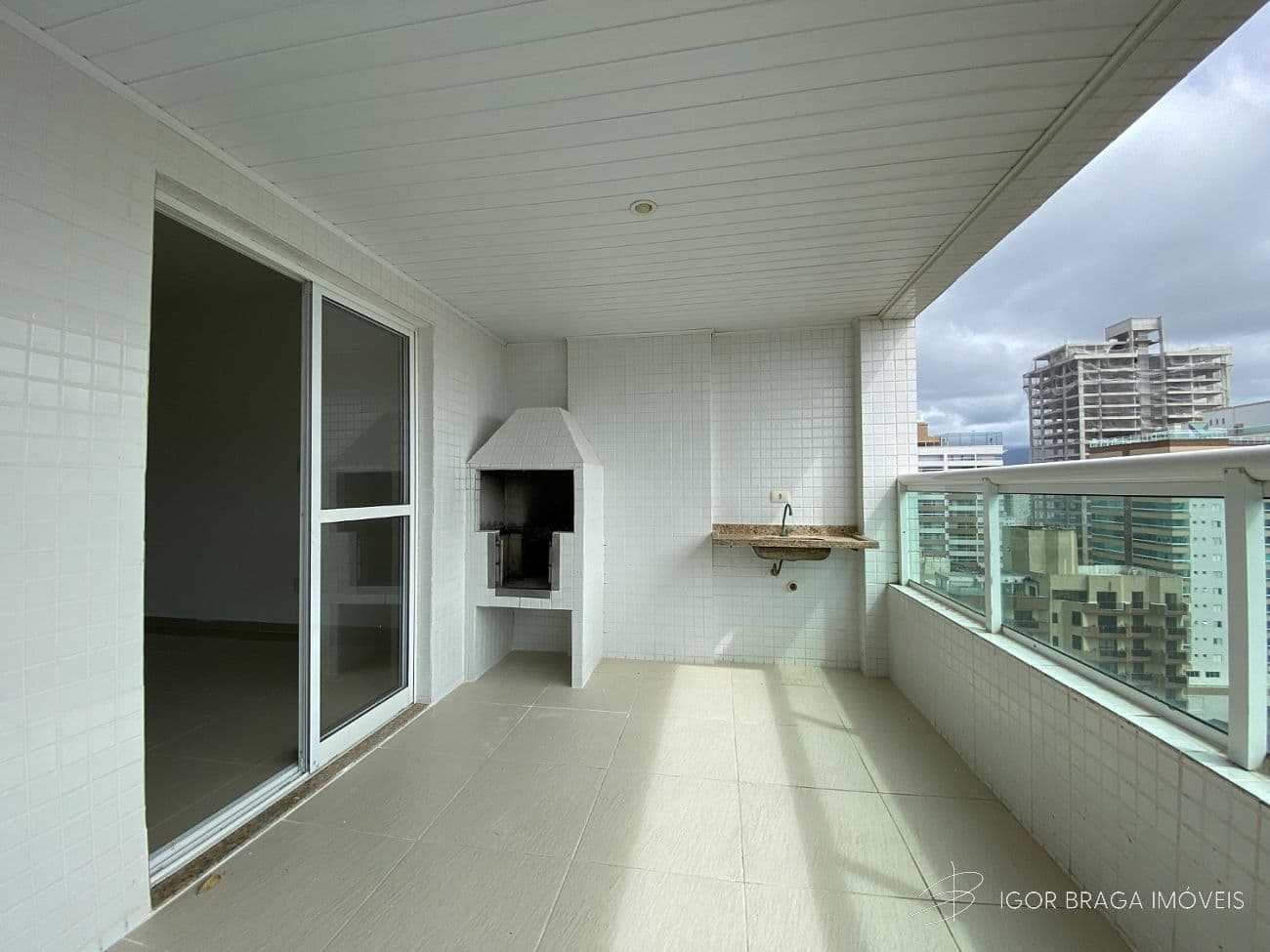 EXCELENTE APARTAMENTO, FINO ACABAMENTO E LAZER COMPLETO — foto 1