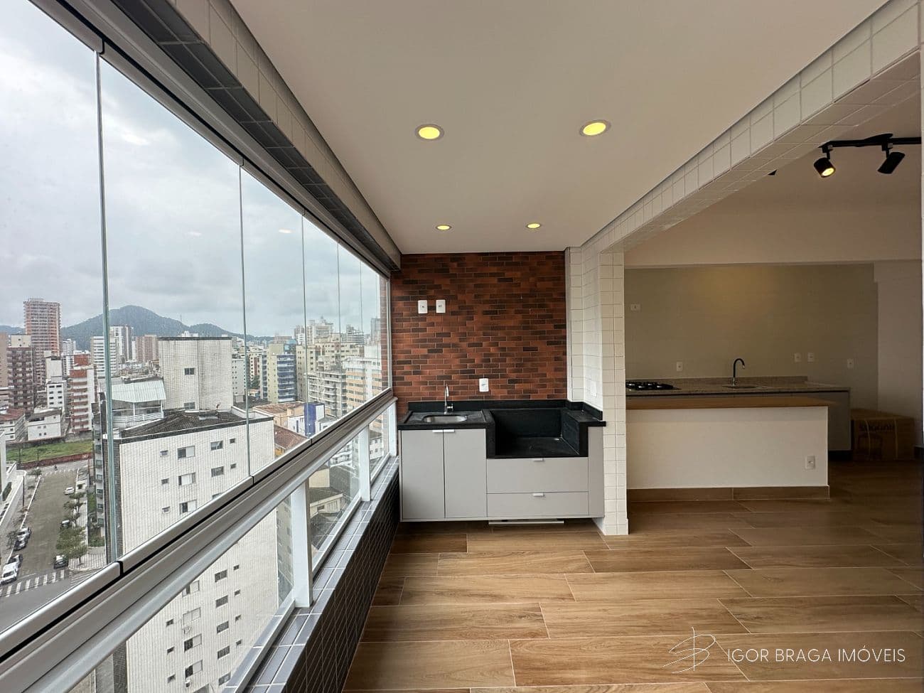APARTAMENTO PRONTO PRA MORAR, COM FINO ACABAMENTO E A 500M DO MAR — foto 1