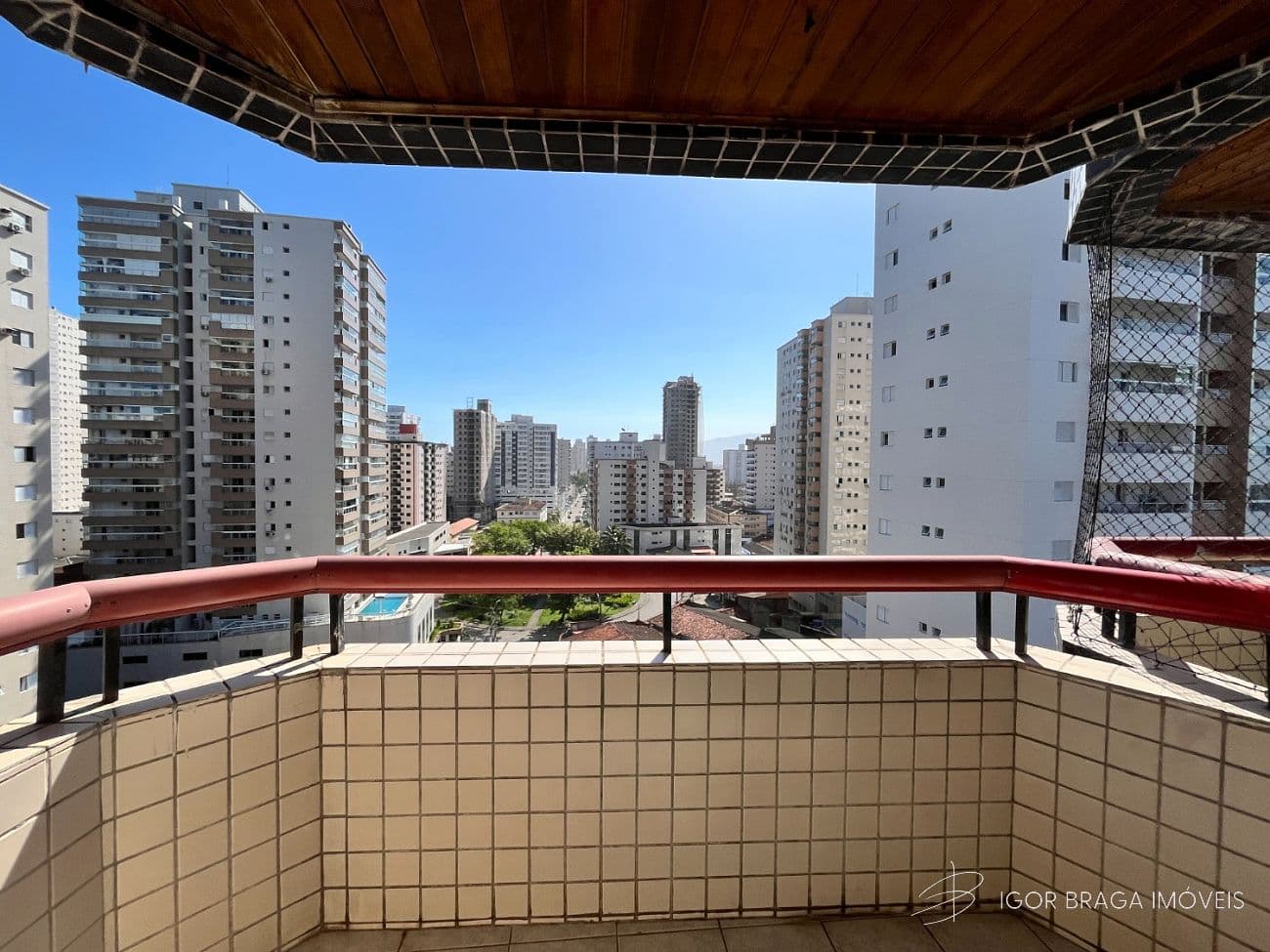 EXCELENTE APARTAMENTO, À 270M DO MAR E LAZER COMPLETO — foto 1