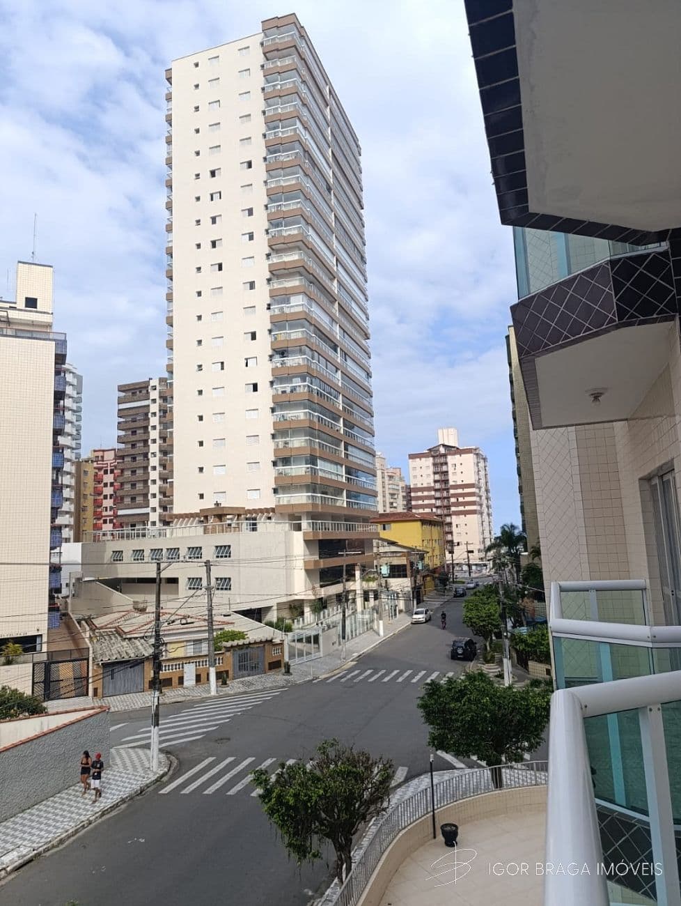 INCRÍVEL APARTAMENTO Á 270M DO MAR COM LAZER COMPLETO — foto 1