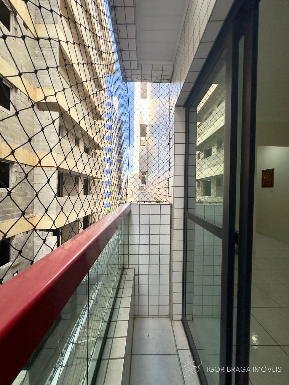 BELÍSSIMO APARTAMENTO, À 400M DO MAR — foto 1