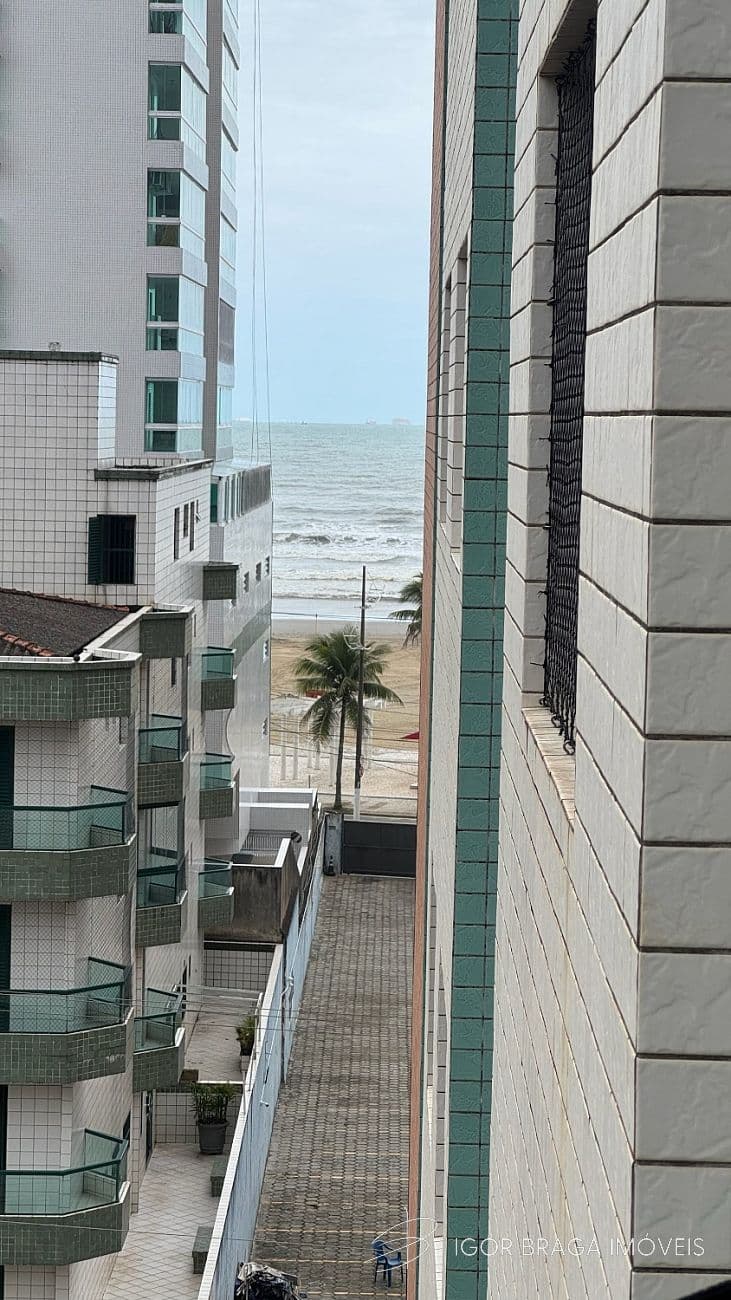 EXCELENTE APARTAMENTO A 50M DO MAR COM LAZER COMPLETO — foto 1