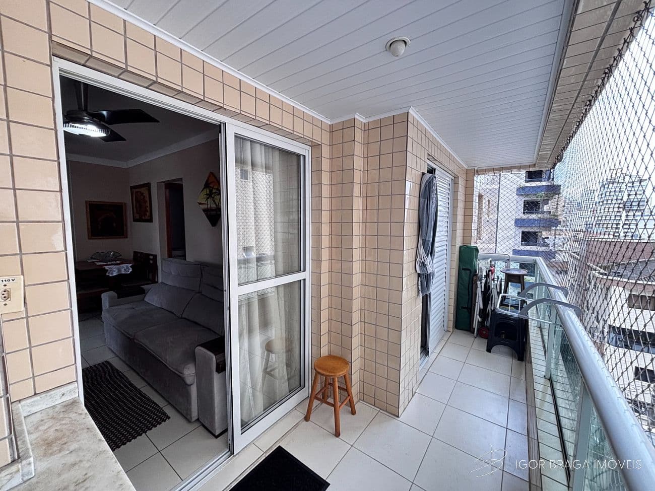 BELÍSSIMO APARTAMENTO, À 300M DO MAR E LAZER COMPLETO — foto 1