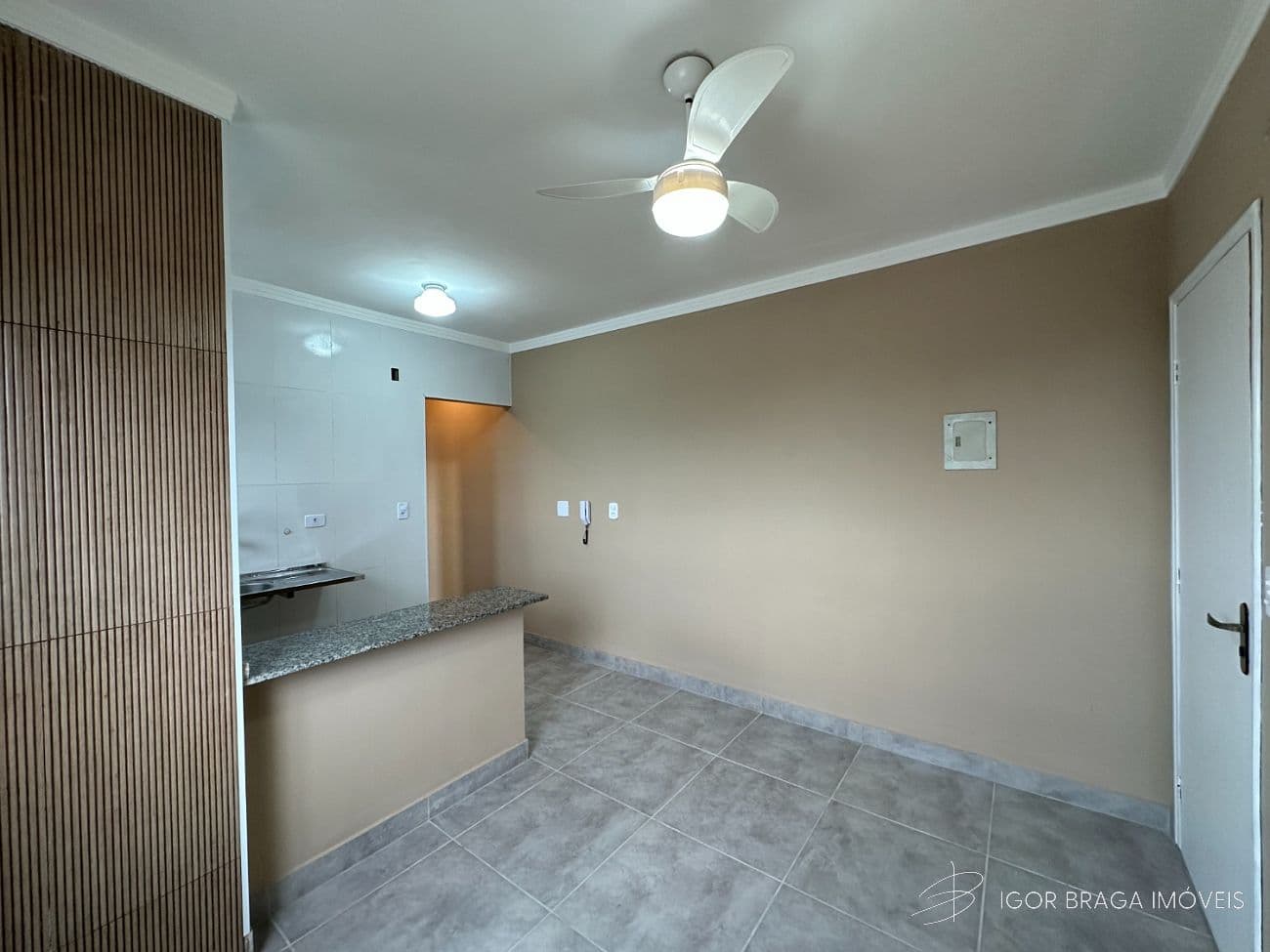 EXCELENTE APARTAMENTO, AMPLO E À 600M DO MAR — foto 1