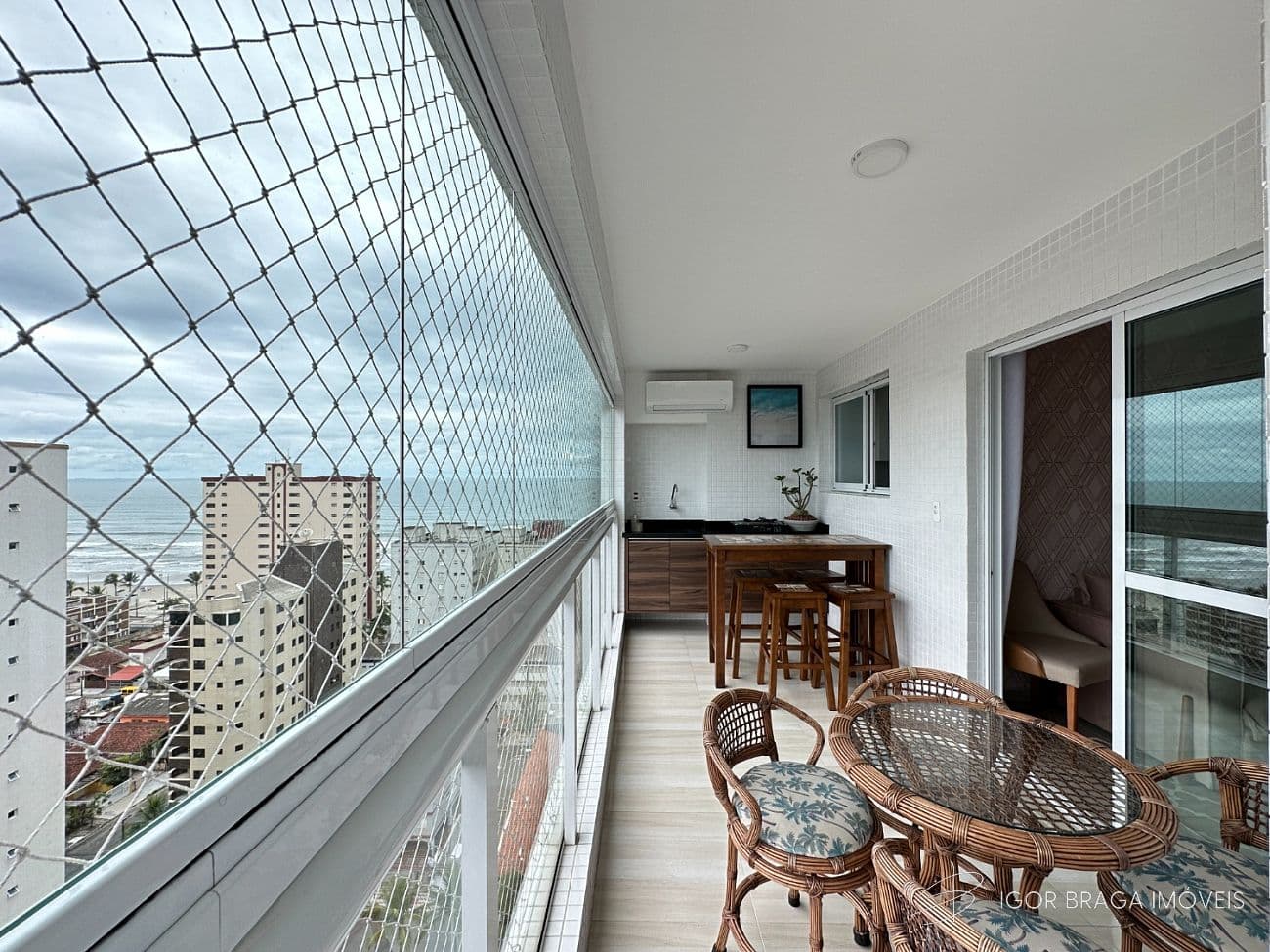 BELÍSSIMO APARTAMENTO AMPLO, ACABAMENTO FINO E LAZER COMPLETO — foto 1