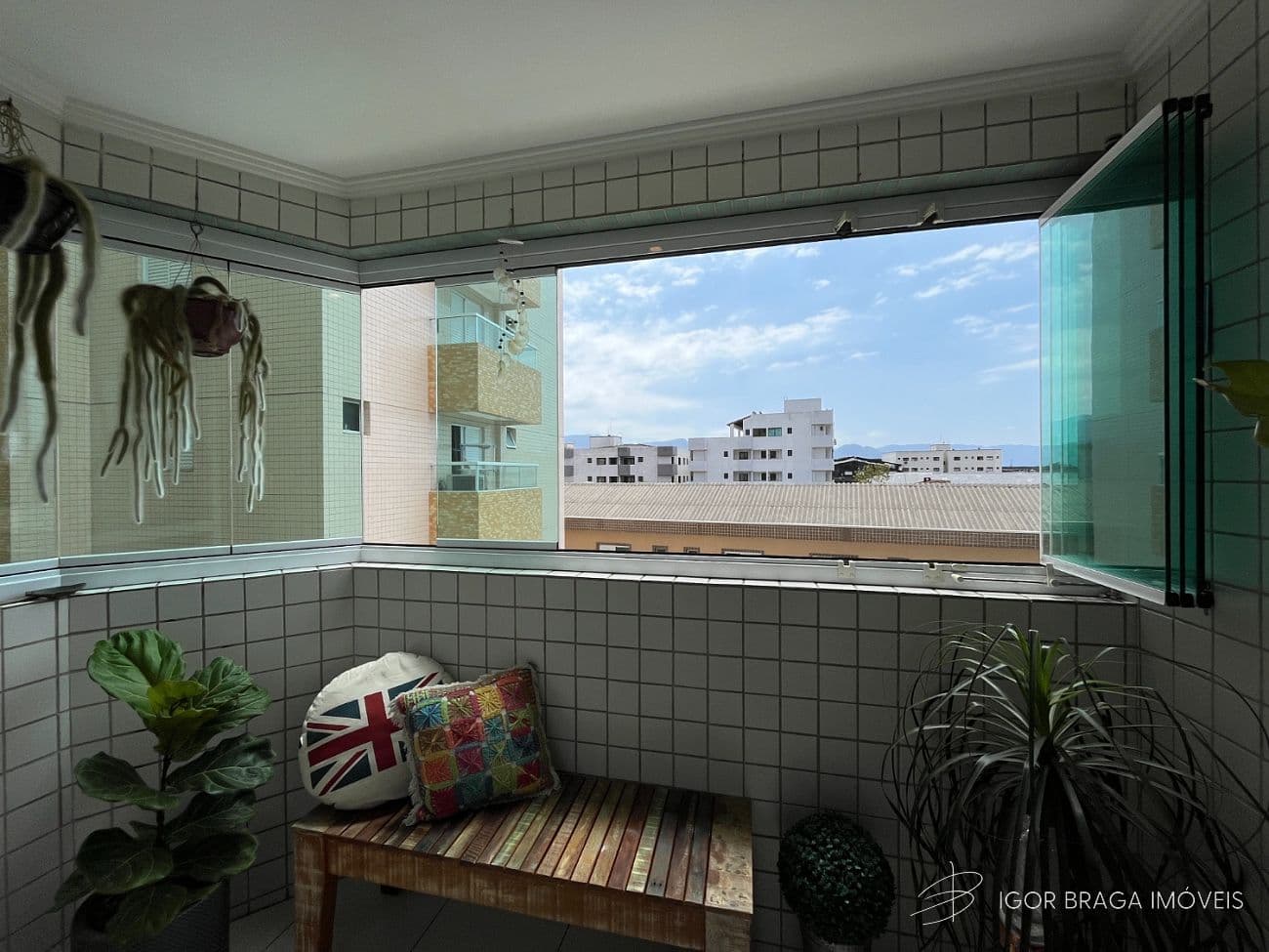 BELÍSSIMO APARTAMENTO, À 450M DO MAR E LAZER COMPLETO — foto 1
