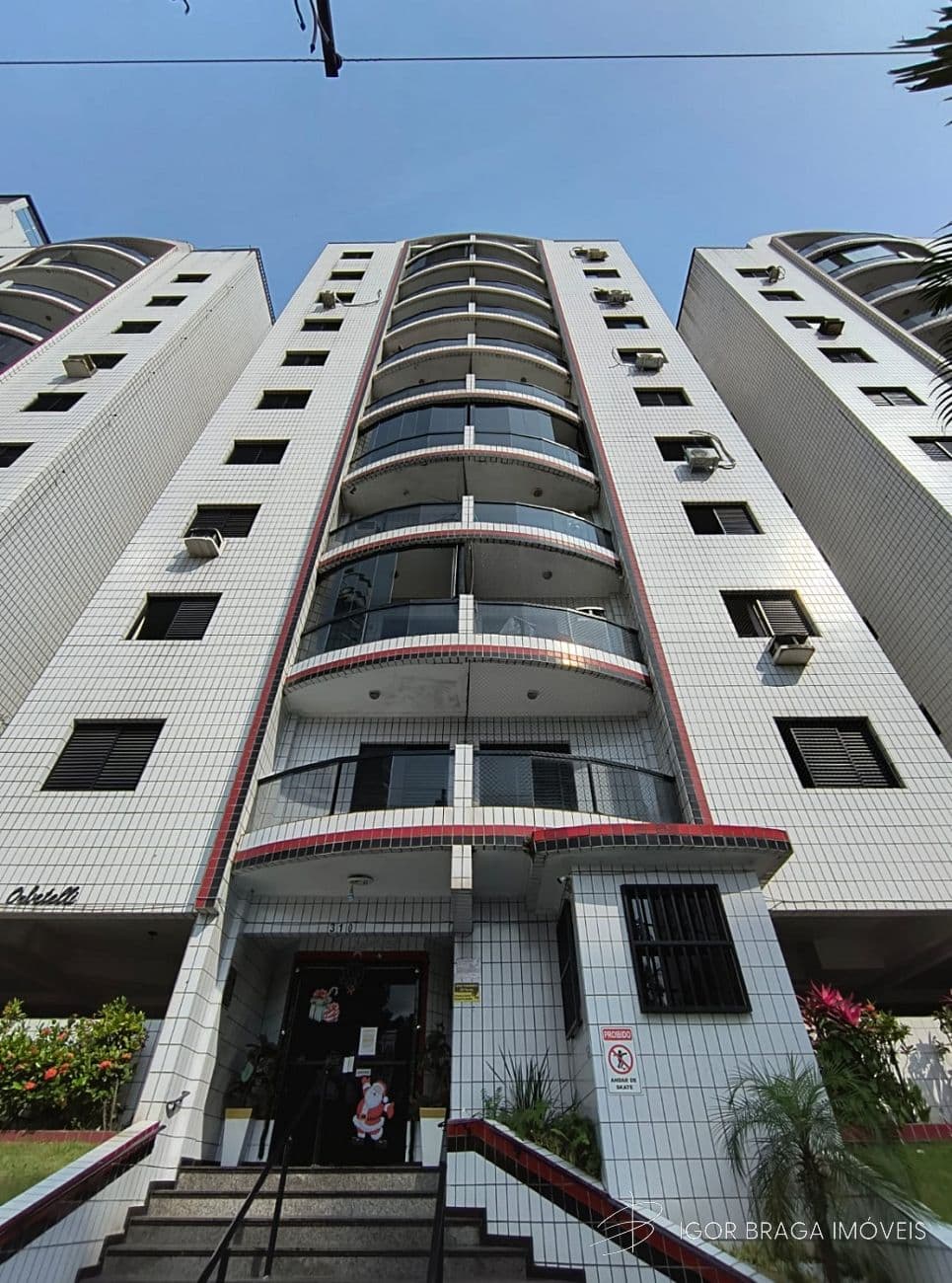 INCRIVEL EMPREENDIMENTO, À 300m DO MAR E LAZER COMPLETO — foto 1