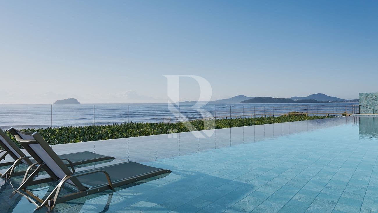 Com 3 quartos, pé na areia. Apartamento a venda Balneário Piçarras SC. — foto 1