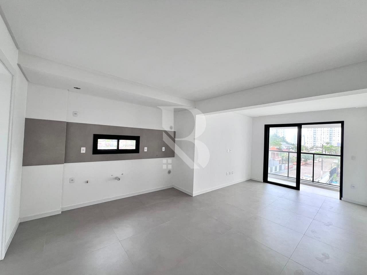 Com 3 quartos. Apartamento a venda Balneário Piçarras SC — foto 1