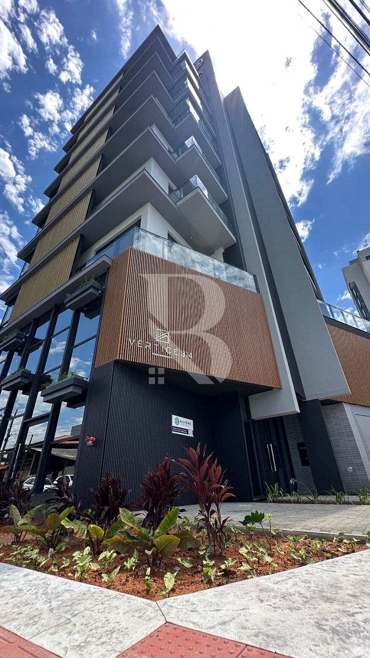 Com 4 quartos. Vertice 314 - Apartamento a venda frente mar Penha SC — foto 1