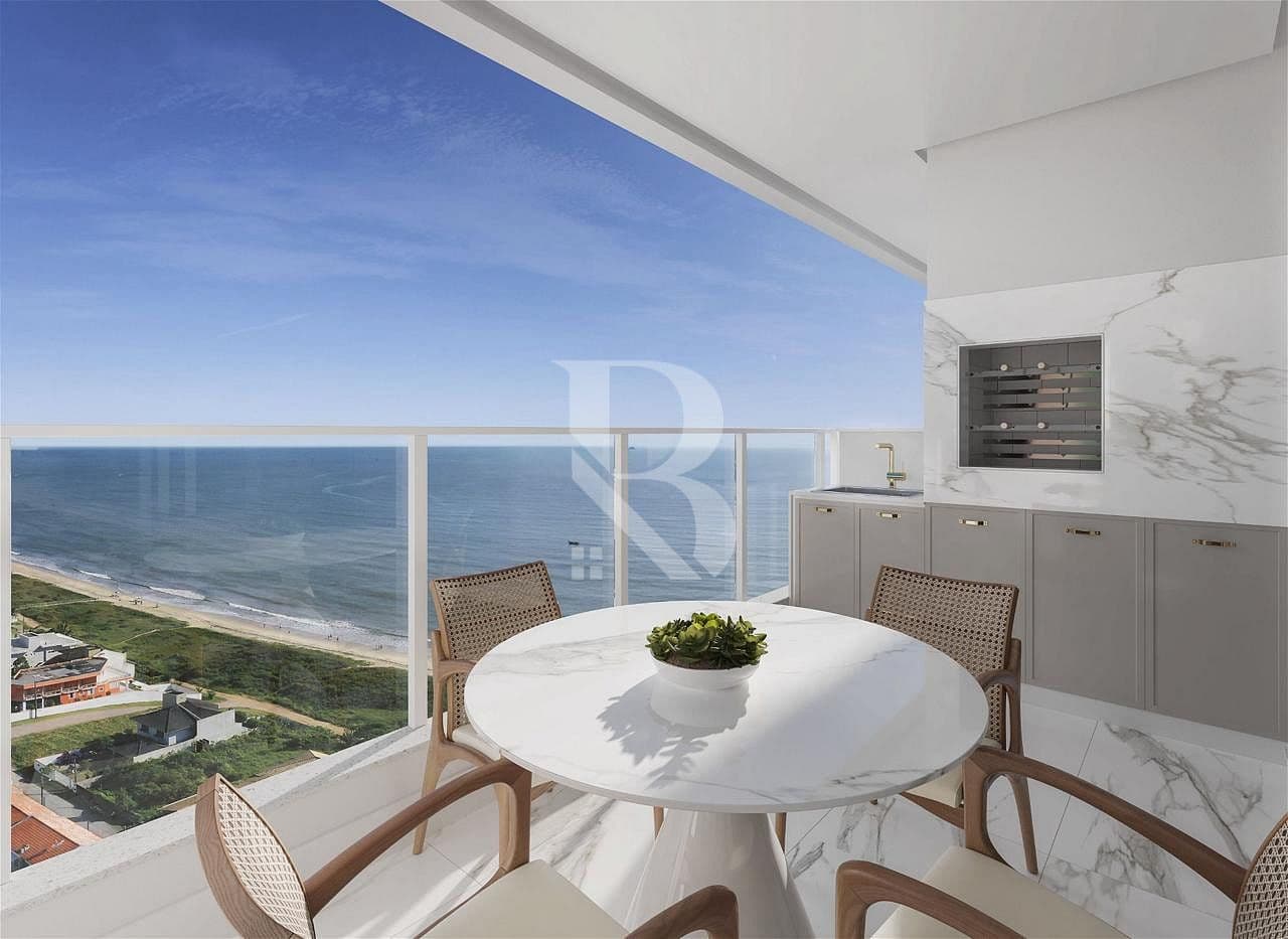 Com 3 quartos. Ocean View - Apartamento frente mar a venda em Balneário Piçarras. — foto 1