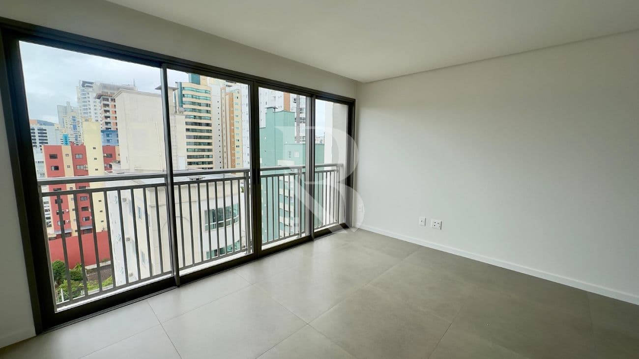 Com 3 quartos. Punta Sal Apartamento a venda Balneário Camboriú SC — foto 1