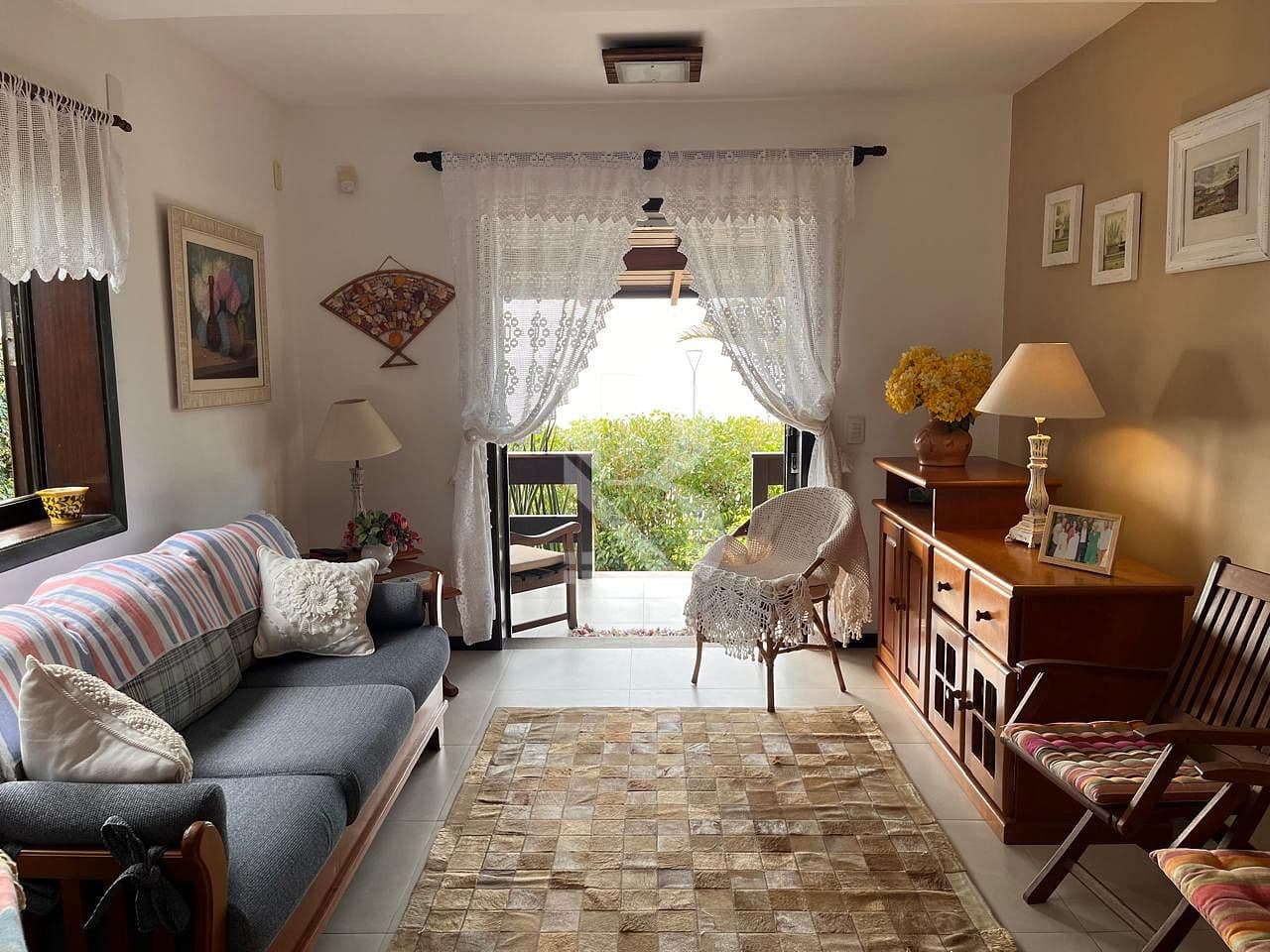 Com 4 quartos. Casa a venda frente mar em Balneário Piçarras sc — foto 1