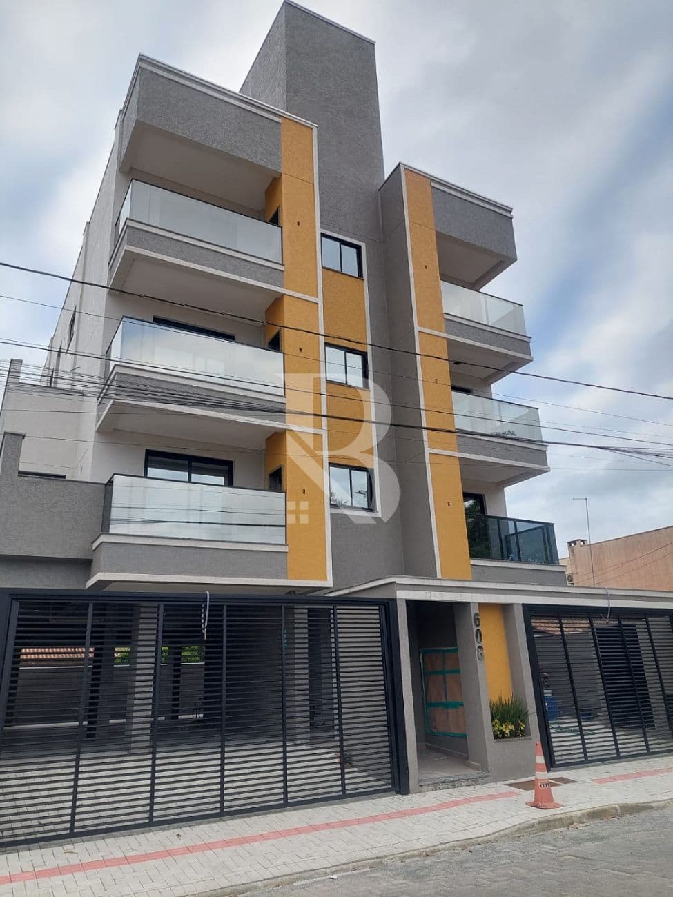 Com 2 quartos — foto 1