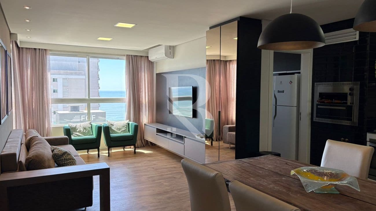 Com 2 quartos. Apartamento a venda em Balneário Piçarras - Porto Piçarras Realsec — foto 1