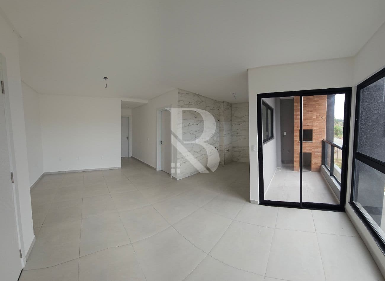 Com 2 quartos. Apartamentos a venda em Balneário Piçarras SC. — foto 1