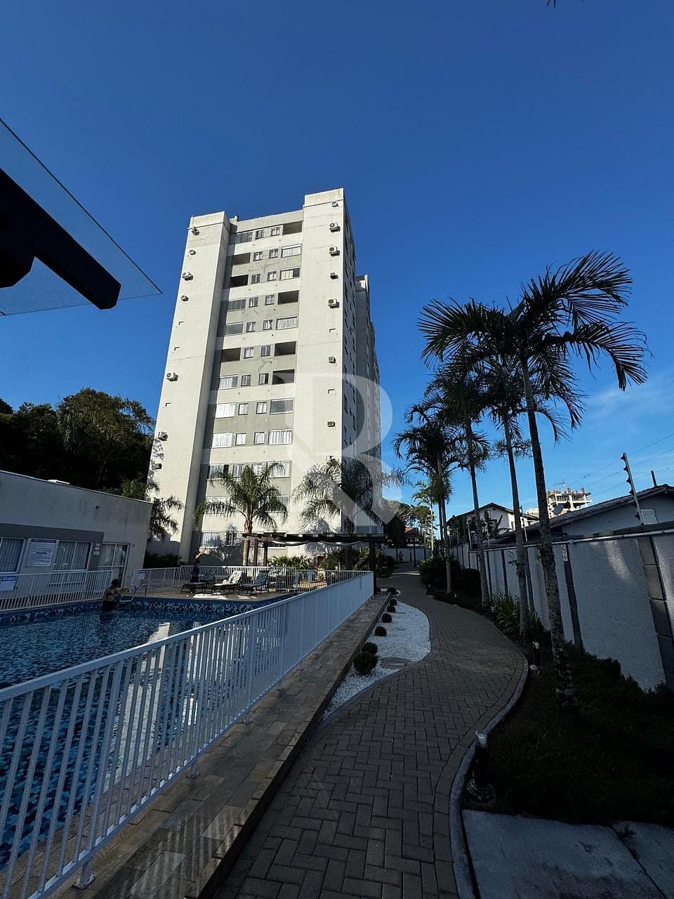 2 Dormitórios. Apartamento a venda em Balneário Piçarras Oportunidade — foto 1