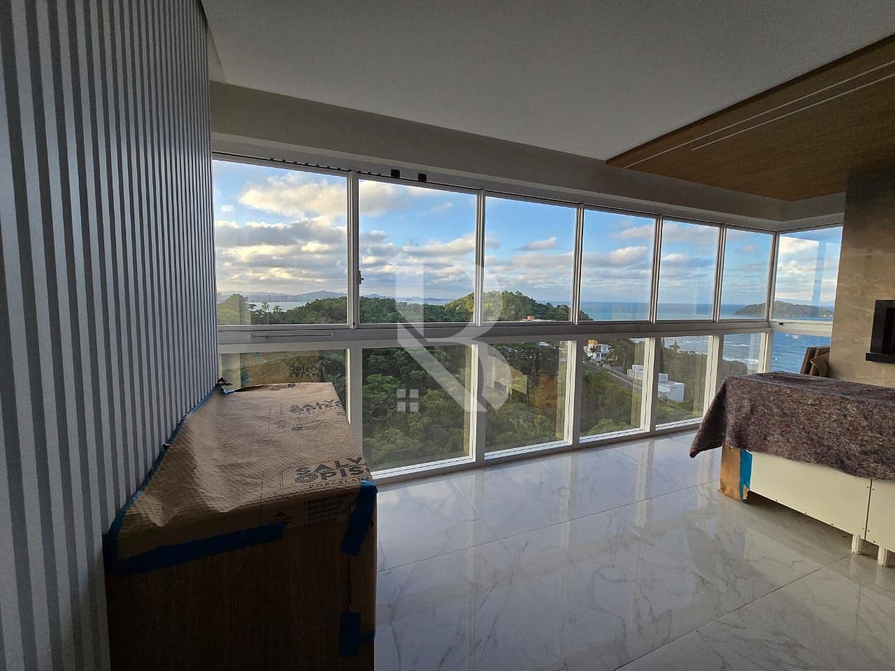 Com 3 quartos. Vista Paradiso - Apartamento a venda Penha SC. — foto 1