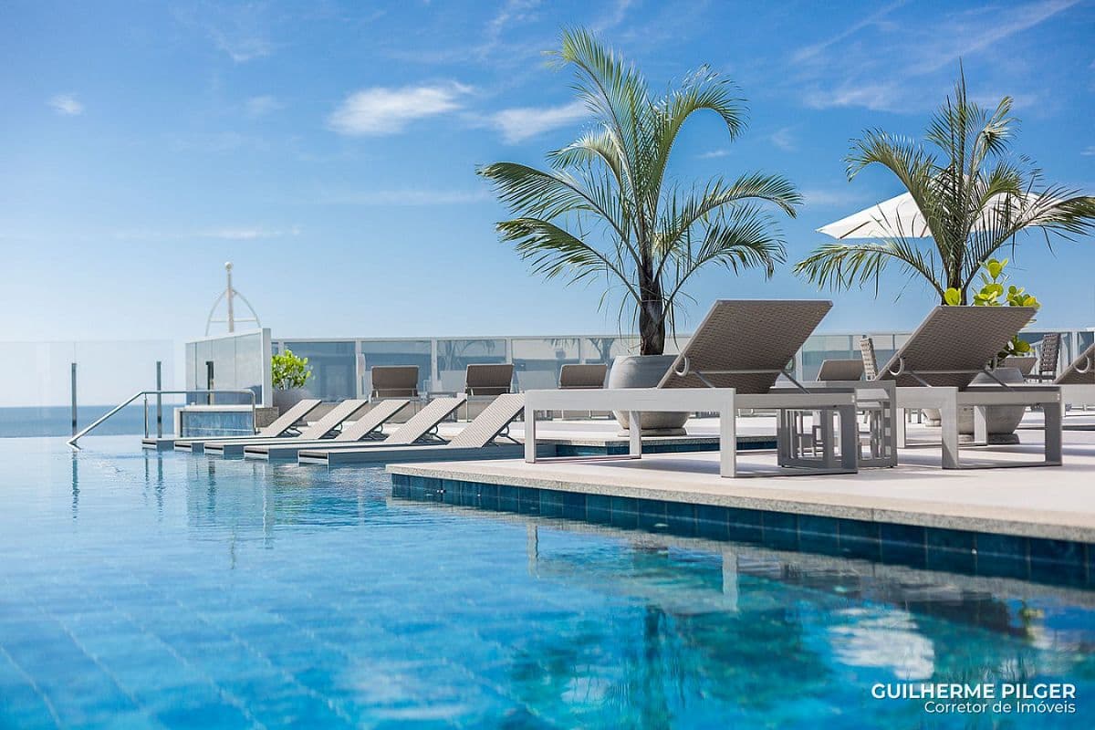 Apartamento Frente Mar no Ed. Epic Tower na Barra Sul em Balneário Camboriú — foto 1