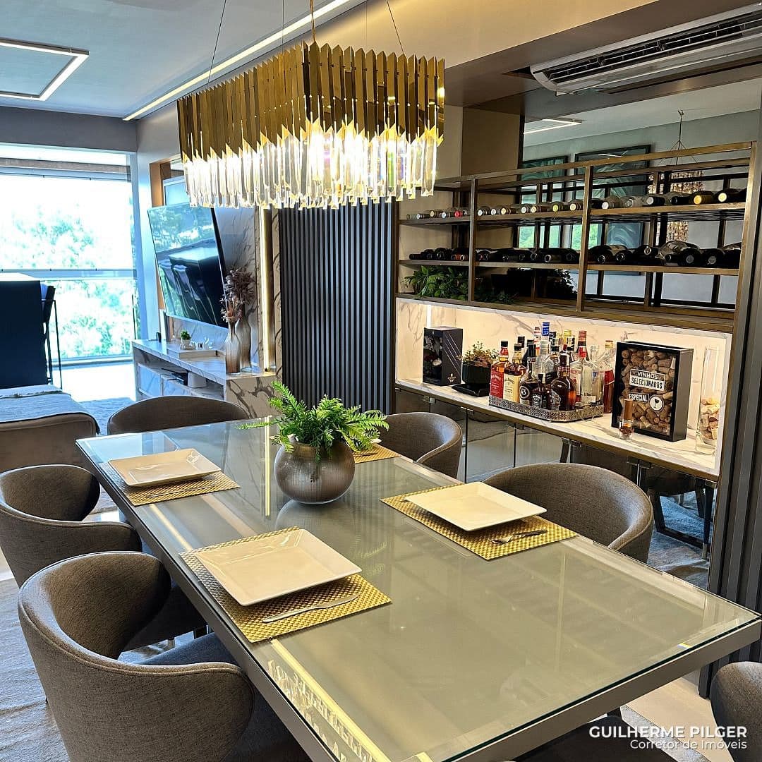 Apartamento no Ed. Amores da Brava na Praia Brava em Itajaí — foto 1