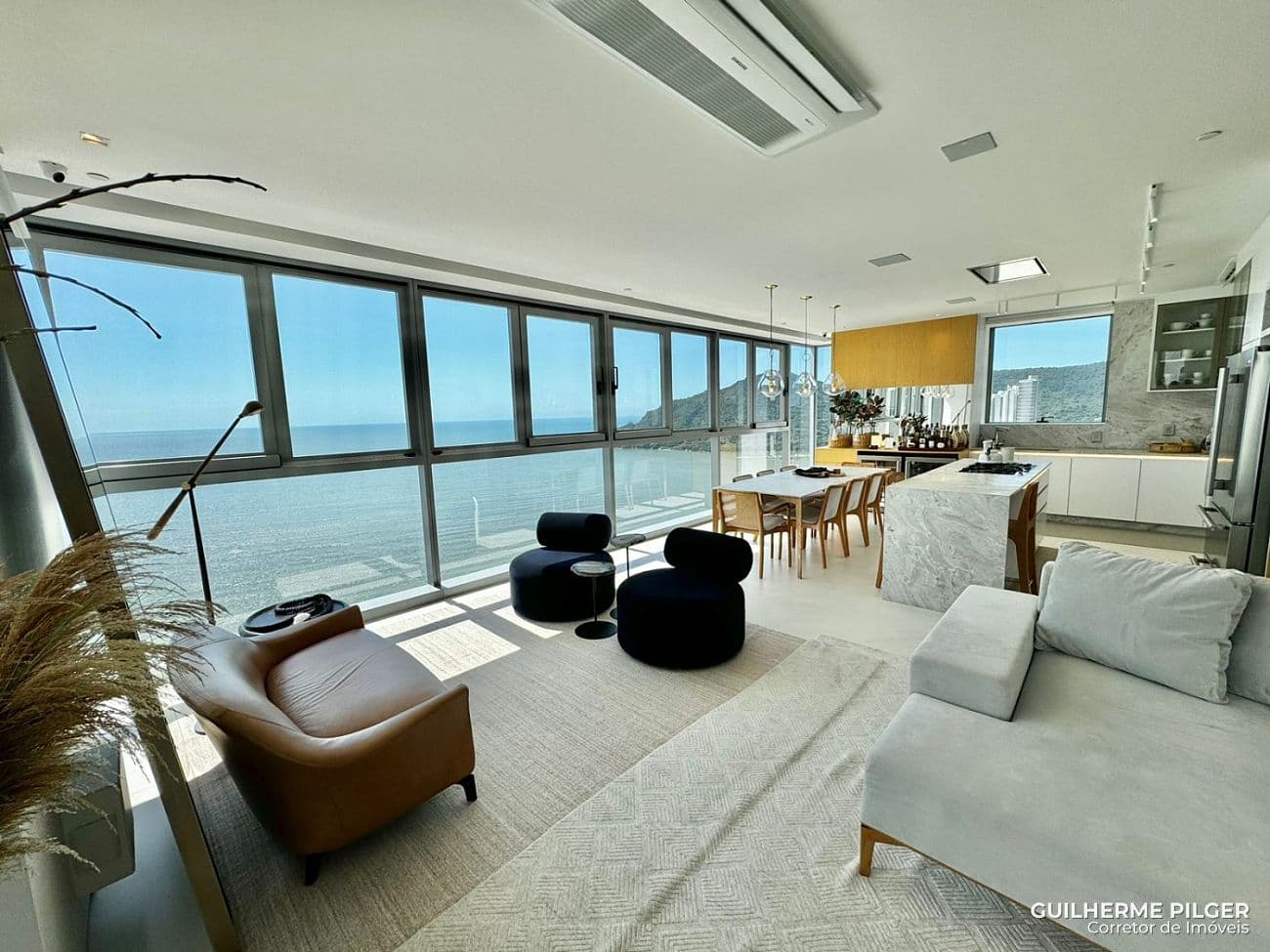 Apartamento no Ed. Copenhagen em Balneário Camboriú — foto 1