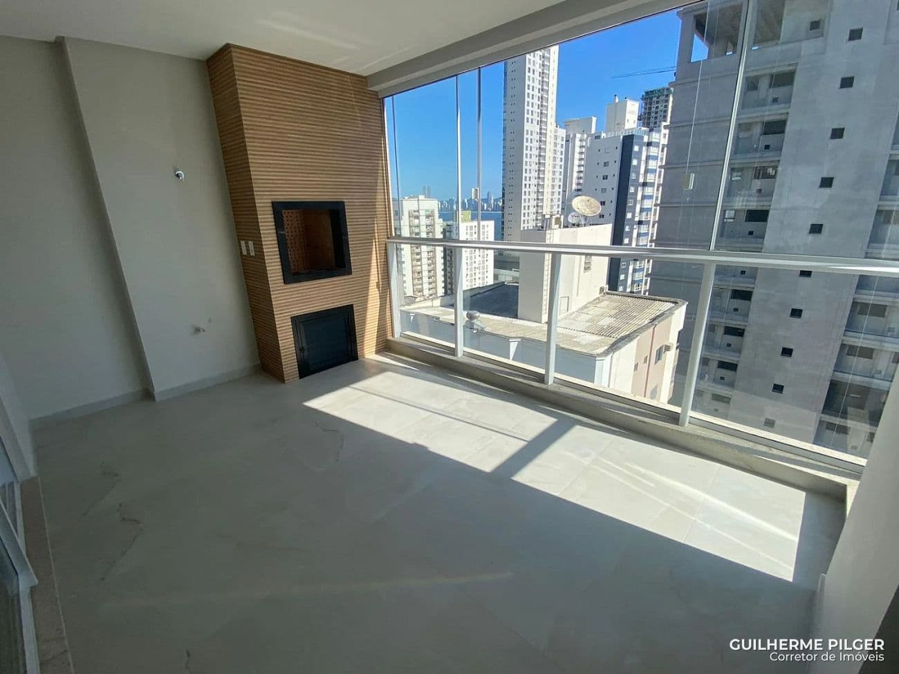 Apartamento no Ed. Pontal di Vitta Residence em Balneário Camboriú — foto 1