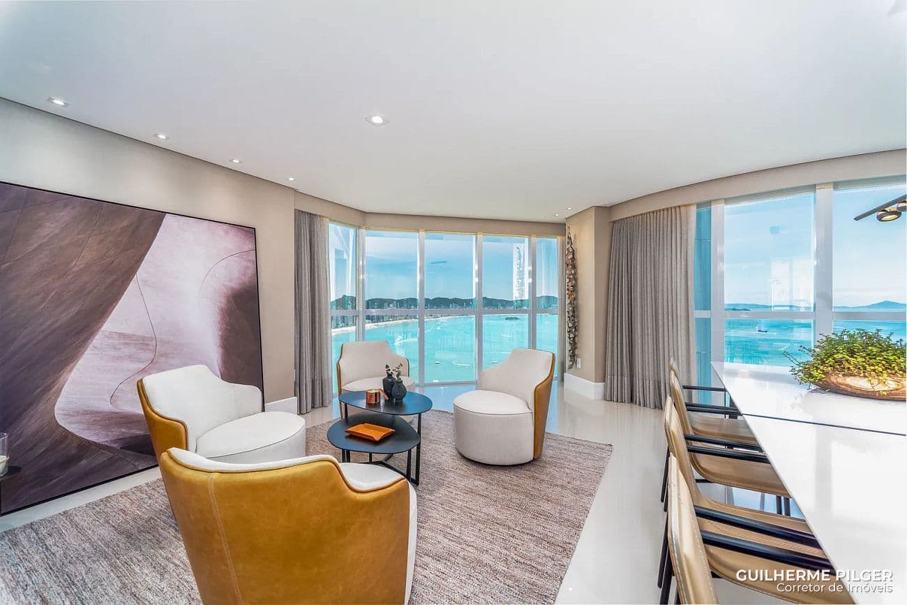 Apartamento no Ed. Ibiza Towers em Balneário Camboriú — foto 1