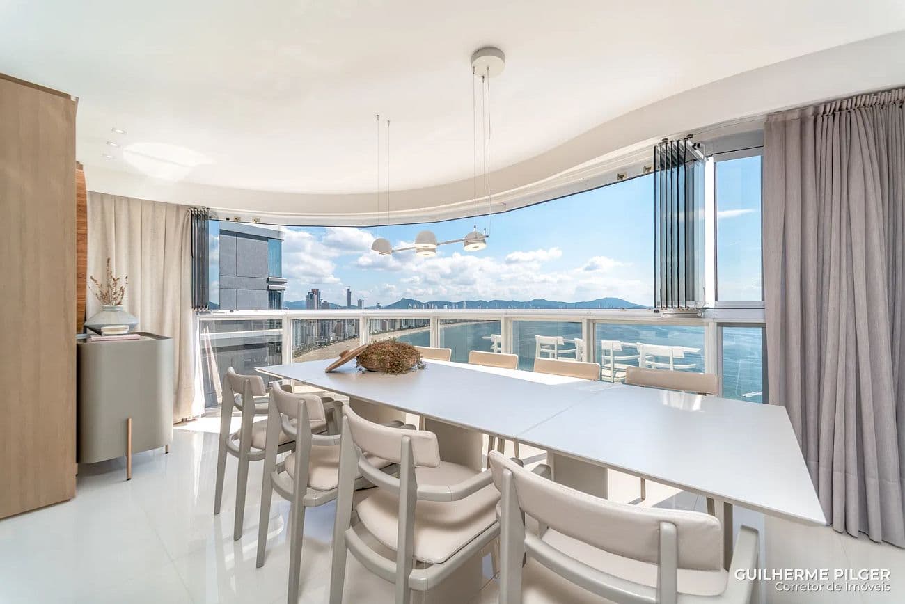 Apartamento no Ed. Ibiza Towers em Balneário Camboriú — foto 1