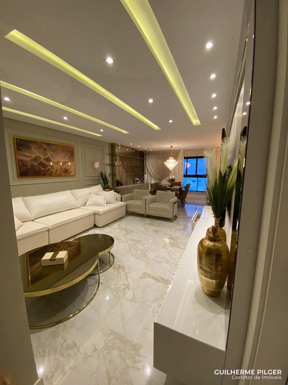 Apartamento no Ed. Argos Residence em Balneário Camboriú — foto 1