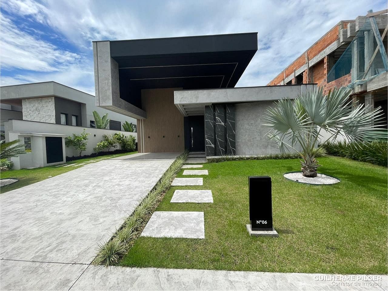 Casa no Condomínio Caledônia Private Village em Camboriú — foto 1