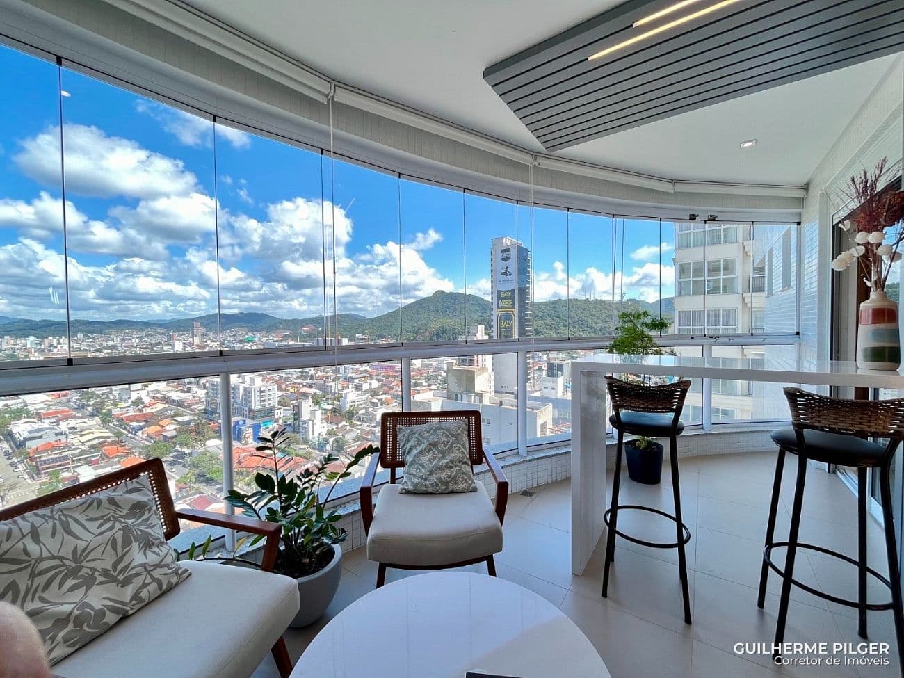 Apartamento no Ed. Royalton Residence em Balneário Camboriú — foto 1