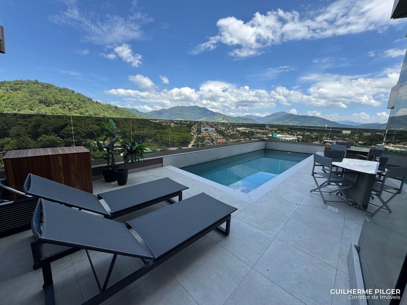 Apartamento no Ed. Yachthouse by Pininfarina na Barra Sul em Balneário Camboriú — foto 1