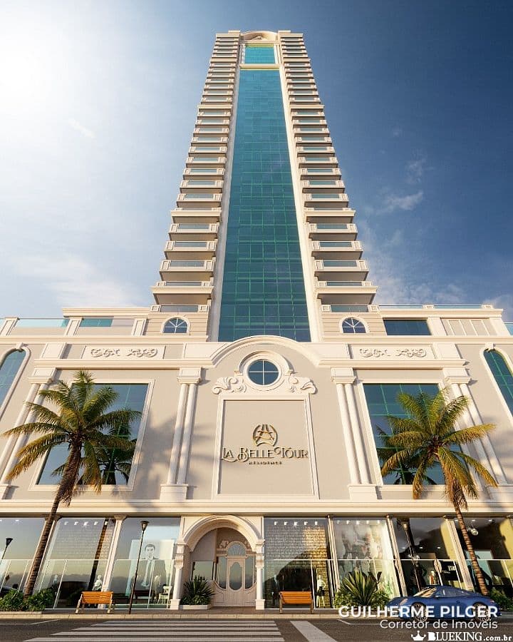 Apartamento no Ed. La Belle Tour em Balneário Camboriú — foto 1