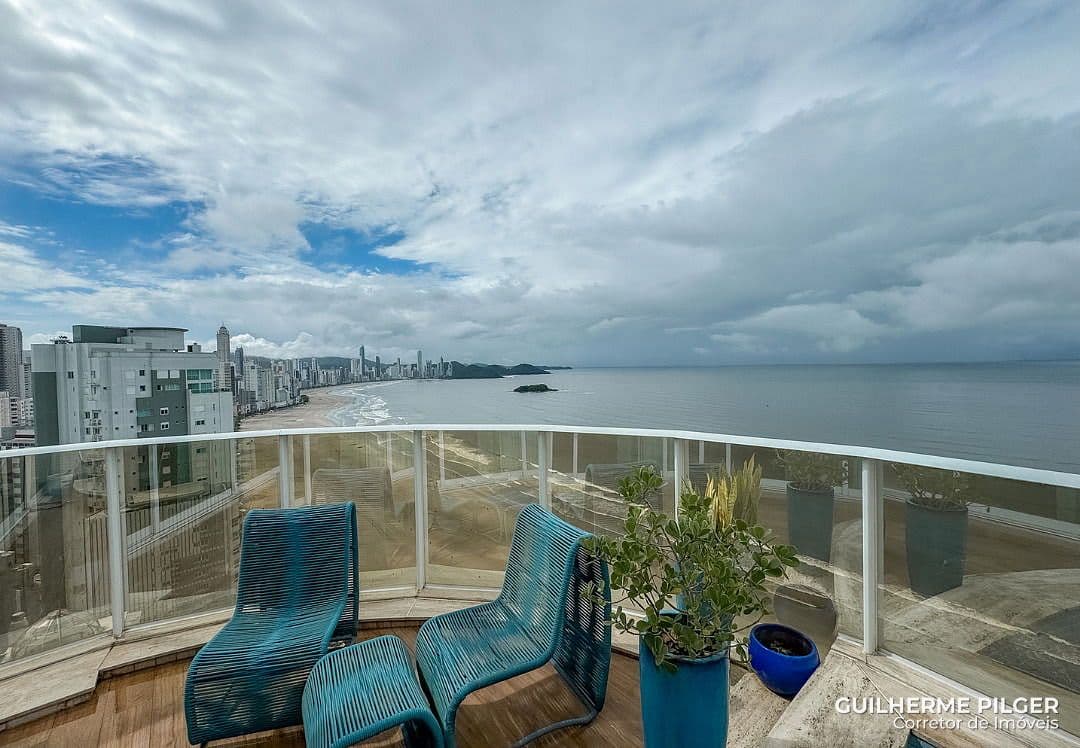 Cobertura Duplex no Ed. Gran Felicitá em Balneário Camboriú — foto 1