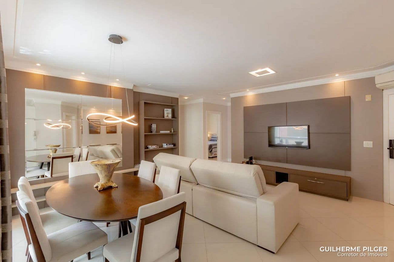 Apartamento no Edifício Monte Bianco em Balneário Camboriú — foto 1