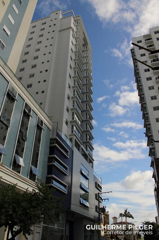Apartamento no Ed. Blue Life em Balneário Camboriú — foto 1