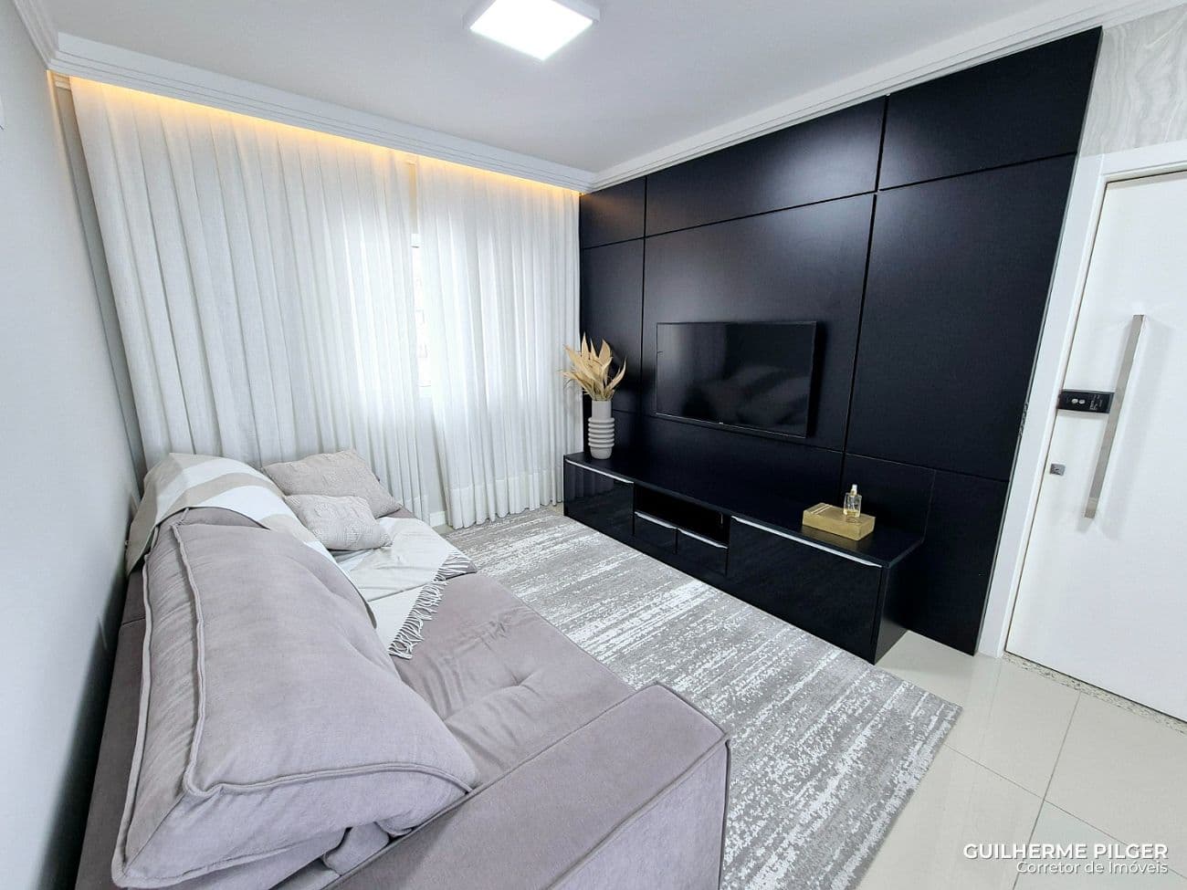 Apartamento no Edifício Puerto Chicama no Centro de Balneário Camboriú — foto 1