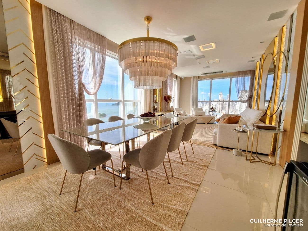 Apartamento no Edifício Le Visage Divinite em Balneário Camboriú — foto 1