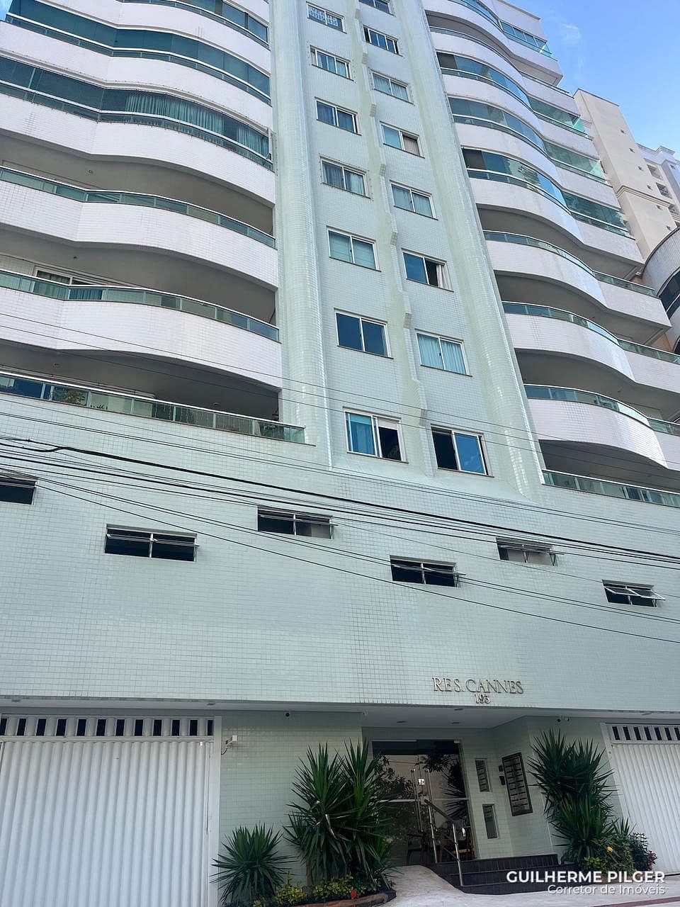 Cobertura no Residencial Cannes no Centro de Balneário Camboriú — foto 1