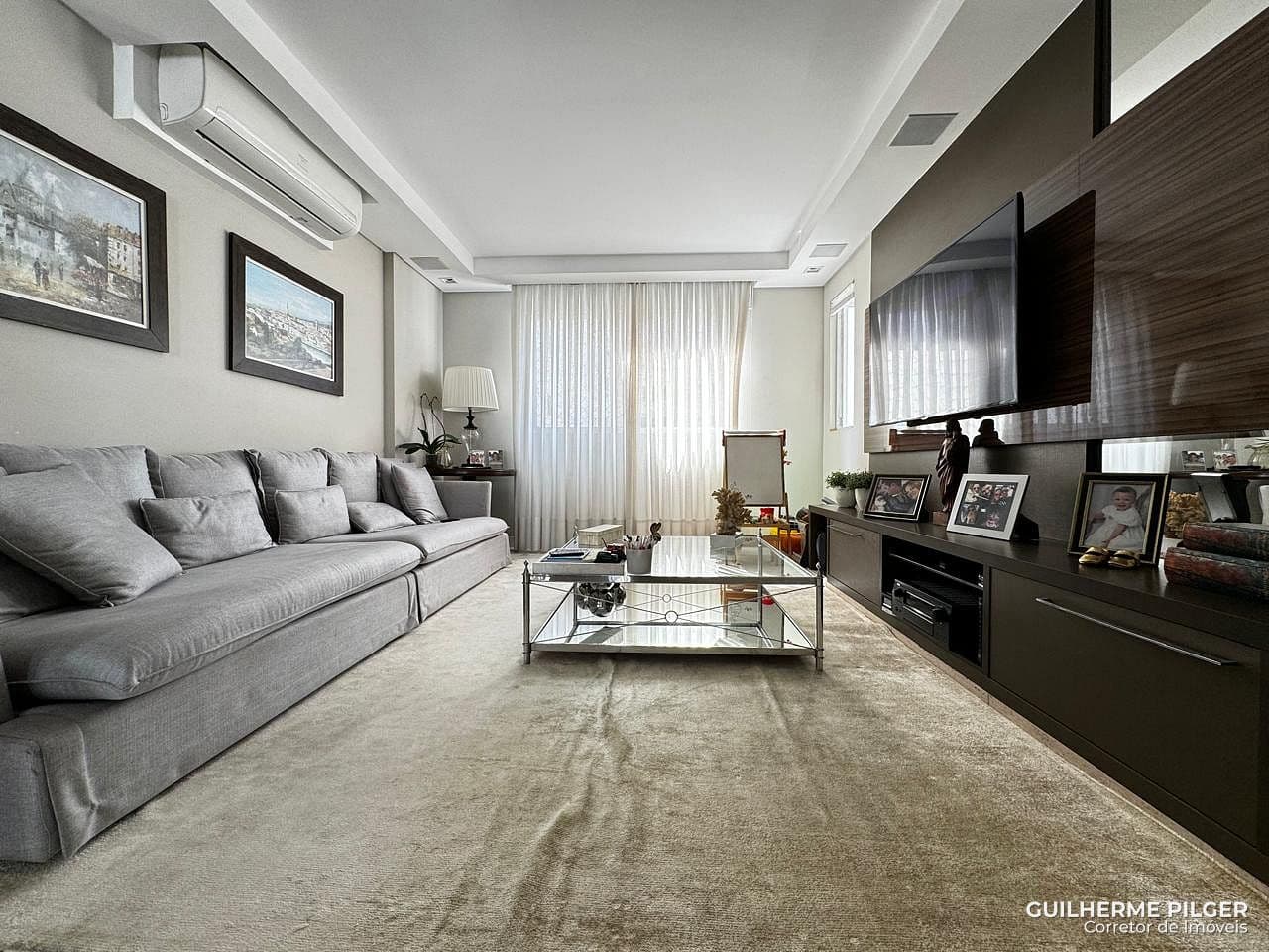 Apartamento no Edifício Solar do Guarujá no Centro de Balneário Camboriú — foto 1