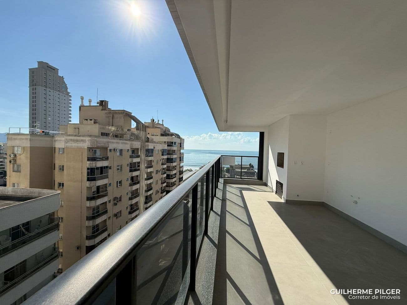 Apartamento no Edifício Diamond Tower em Itapema — foto 1