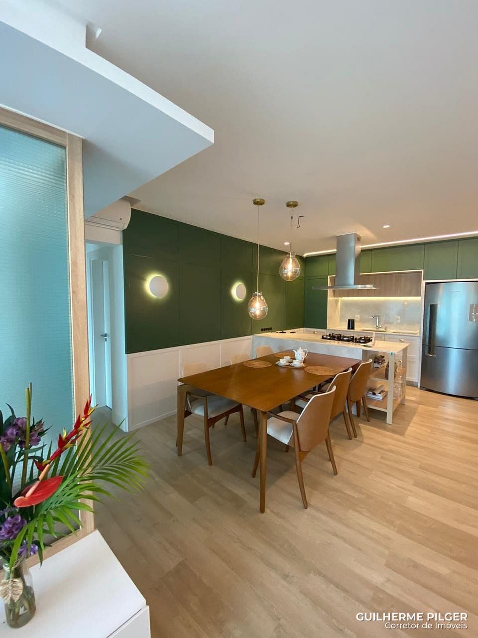 Apartamento no Edifício Porto Madeiro na Praia Brava em Itajaí — foto 1